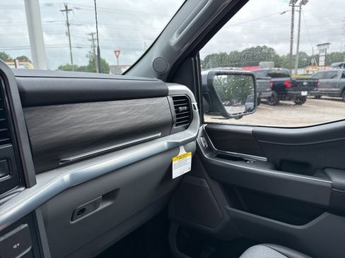 New 2025 Ford F150 Lariat w/ Equipment Group 501A Mid image 35