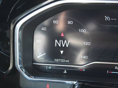 Used 2024 GMC Sierra 1500 SLE image 27