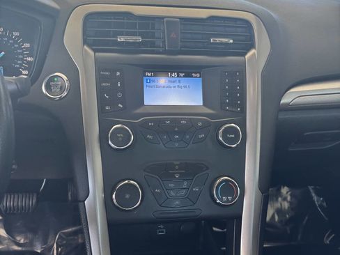 Used 2020 Ford Fusion S FWD image 17