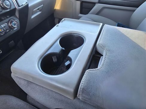 Used 2020 Ford F150 XLT image 25