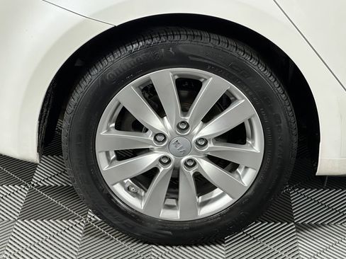 Used 2015 Kia Forte EX image 15