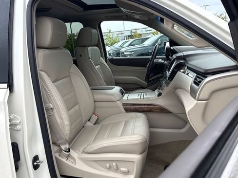 Used 2015 GMC Yukon Denali w/ Premium Package AWD/4WD image 26