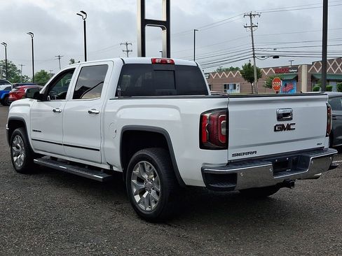 Used 2018 GMC Sierra 1500 SLT AWD/4WD image 4