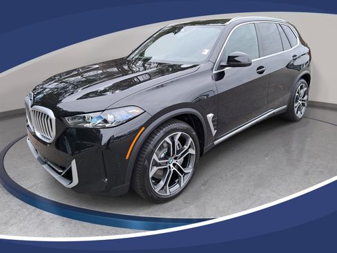 New 2026 BMW X5 xDrive50e w/ Executive Package AWD/4WD image 1