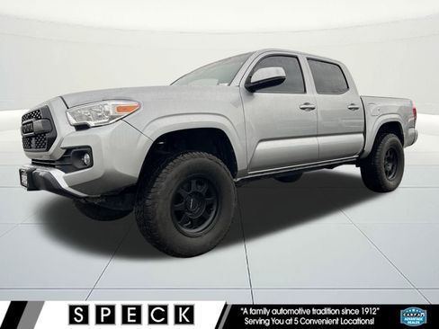 Used 2022 Toyota Tacoma SR5 image 1