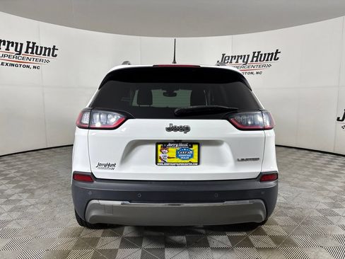 Used 2019 Jeep Cherokee Limited FWD image 7
