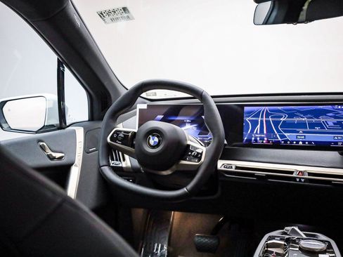 New 2026 BMW iX xDrive60 w/ Premium Package image 16