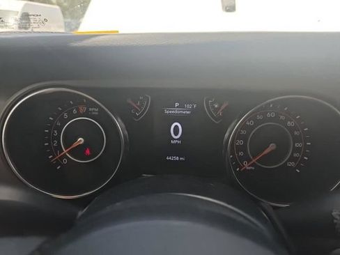 Used 2022 Jeep Wrangler Unlimited Sport AWD/4WD image 13