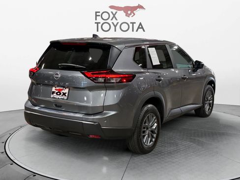 Used 2024 Nissan Rogue S image 6