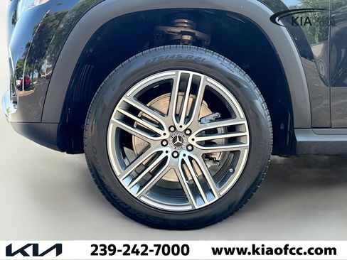 Used 2025 Mercedes-Benz GLS 450 4MATIC image 44