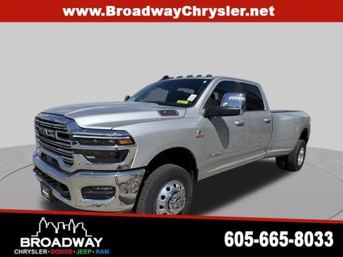 New 2026 RAM 3500 Laramie AWD/4WD image 3