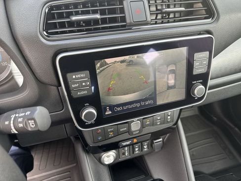 New 2025 Nissan Leaf SV Plus image 21