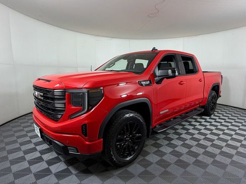 Used 2024 GMC Sierra 1500 Elevation AWD/4WD image 2