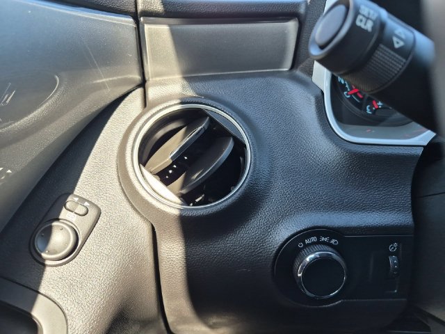 Used 2010 Chevrolet Camaro SS w/ RS Package RWD image 18