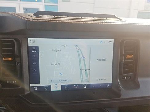 Used 2024 Ford Bronco Badlands image 9