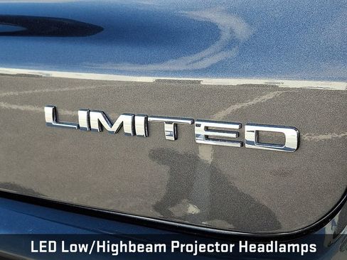 Used 2022 Jeep Compass Limited w/ Elite Group AWD/4WD image 39