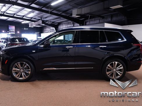 Used 2021 Cadillac XT6 Premium Luxury FWD image 4