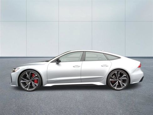 Used 2022 Audi RS 7 Sportback AWD/4WD image 2