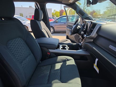 New 2026 RAM 1500 Big Horn AWD/4WD image 10