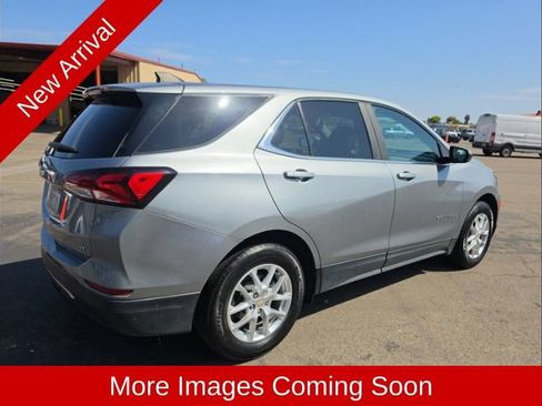 Used 2023 Chevrolet Equinox LT FWD image 3
