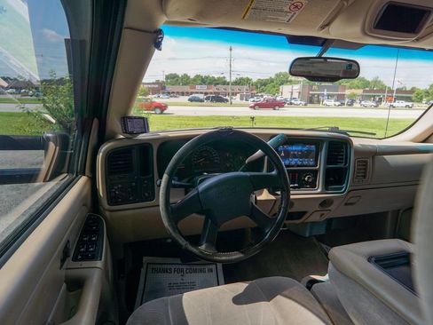 Used 2007 Chevrolet Silverado 2500 LT w/ Heavy-Duty Power Package RWD image 13