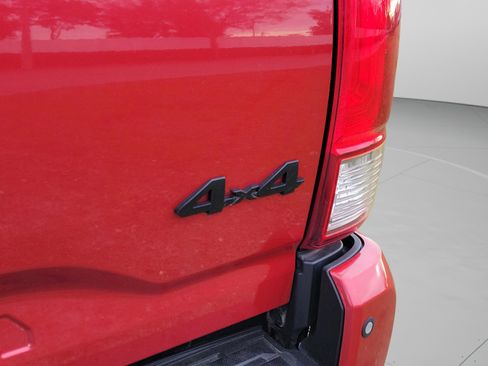 Used 2017 Toyota Tacoma TRD Off-Road image 20