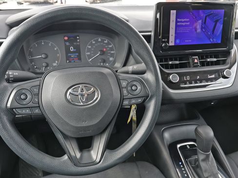 Used 2024 Toyota Corolla LE FWD image 15