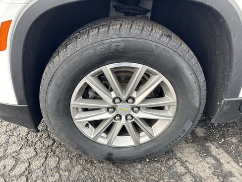 Certified 2023 Chevrolet Traverse LT image 18
