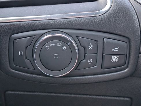 Used 2021 Ford Edge ST image 22