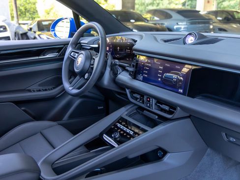 New 2026 Porsche Macan 4 Electric AWD/4WD image 54