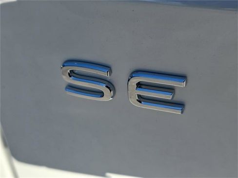 New 2026 Volkswagen Atlas SE image 7