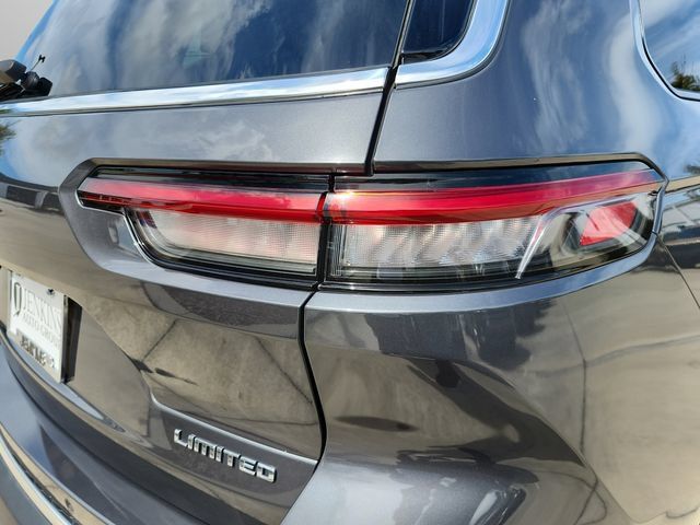 Used 2021 Jeep Grand Cherokee L Limited RWD image 34
