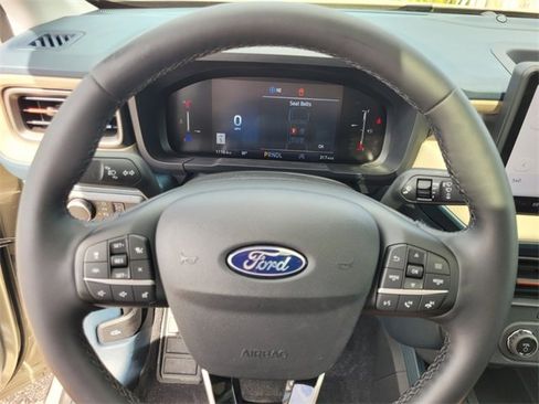 Used 2025 Ford Maverick Lariat w/ 4K Tow Package image 30