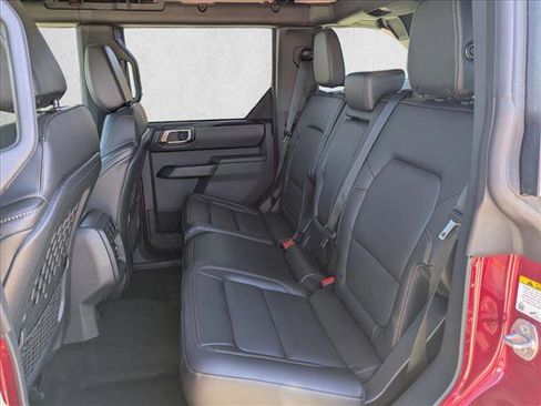 New 2025 Ford Bronco Badlands image 16
