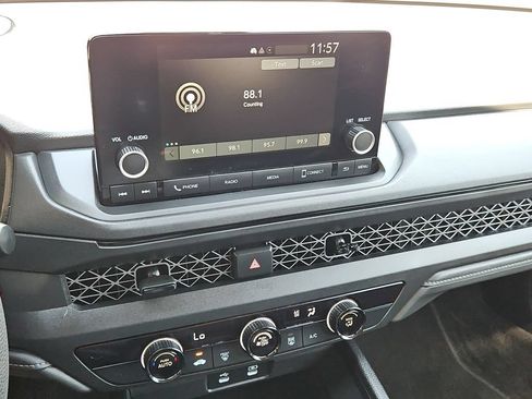 Used 2025 Honda Accord LX image 19