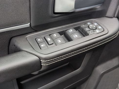New 2026 RAM 3500 Big Horn AWD/4WD image 12