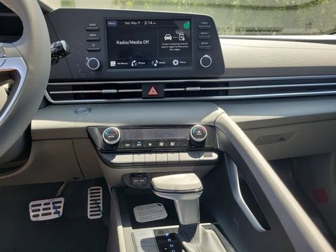 New 2026 Hyundai Elantra Sport FWD image 15