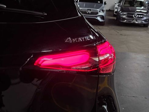 Certified 2026 Mercedes-Benz GLC 300 4MATIC image 17