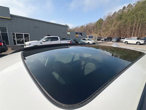 Used 2015 BMW X1 xDrive28i image 22