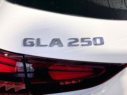 New 2026 Mercedes-Benz GLA 250 4MATIC image 6