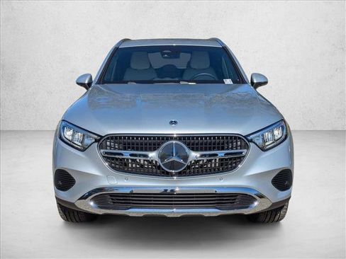 Certified 2026 Mercedes-Benz GLC 300 image 2