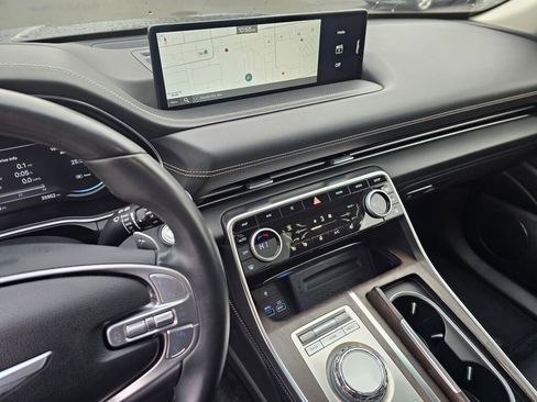 Used 2024 Genesis GV80 3.5T image 32