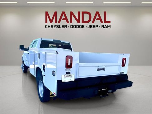 New 2024 RAM 4500 SLT w/ Quick Order Package 2YG SLT image 16