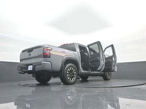 Used 2022 Nissan Frontier PRO-4X image 33