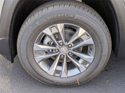 New 2026 Chevrolet Equinox LT w/ LPO, Floor Liner Package image 32