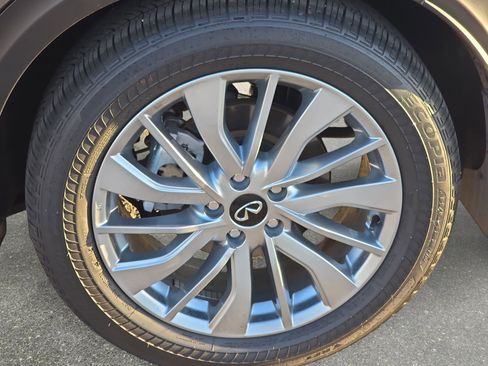 Used 2025 INFINITI QX50 Luxe image 32