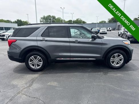 Used 2024 Ford Explorer XLT w/ Equipment Group 202A AWD/4WD image 5