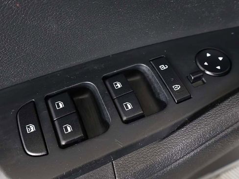 Used 2023 Kia Sportage LX image 34