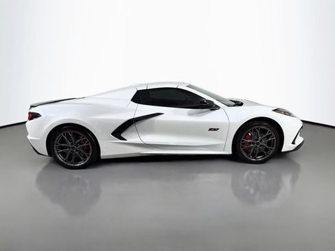Used 2023 Chevrolet Corvette Stingray Premium Conv w/ Z51 Performance Package RWD image 4