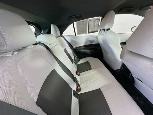 Used 2019 Toyota Corolla SE image 26